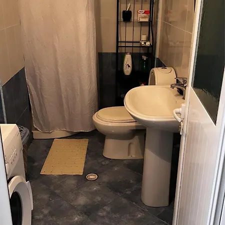 Fifi's Apartment